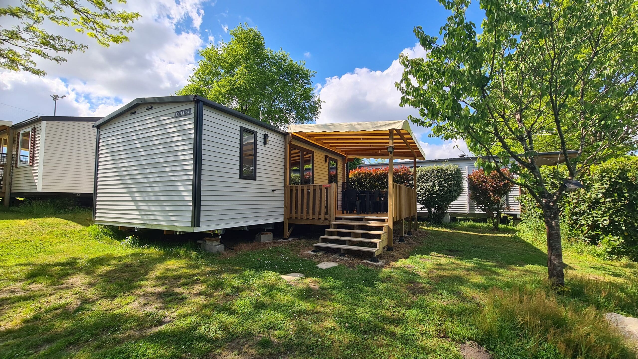 Mobil home premium de 2 dormitorios con aire acondicionado