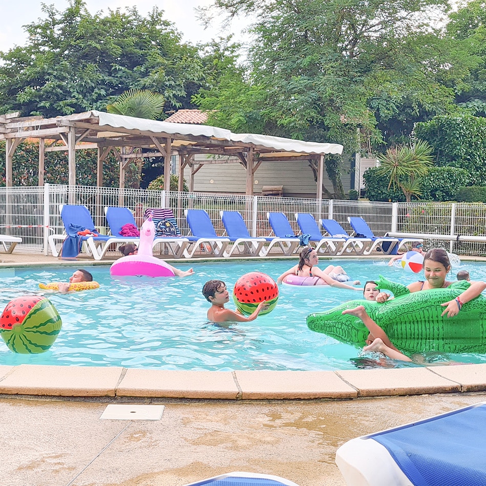 camping avec piscine decouverte chauffee pres de dax